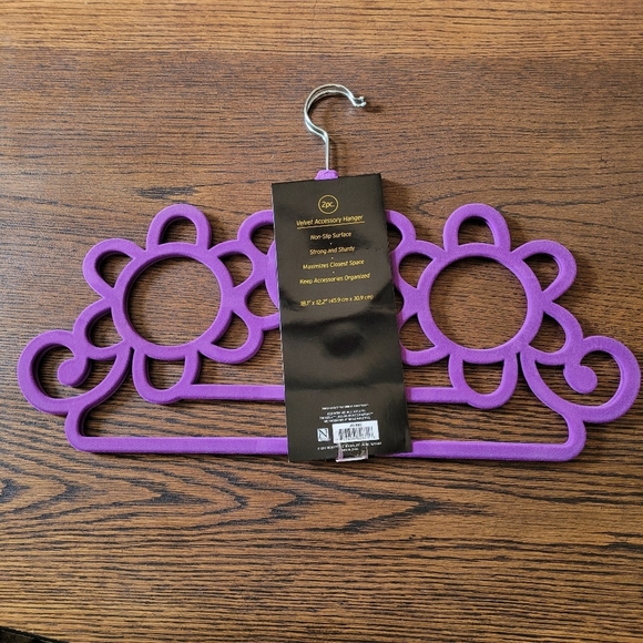 3 piece Velvet Accessorie Hanger Set for Jewelry and Scarves NEW with Tags - Picture 4 of 10